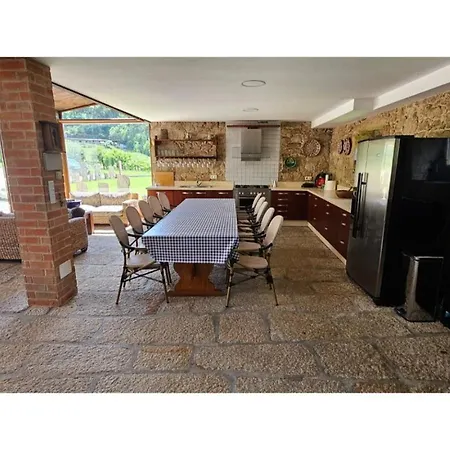 Espectacular Casa Gallega Con Piscina * Valeixe
