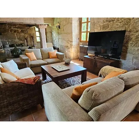 Holiday home Espectacular Casa Gallega Con Piscina