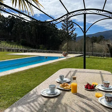 Espectacular Casa Gallega Con Piscina