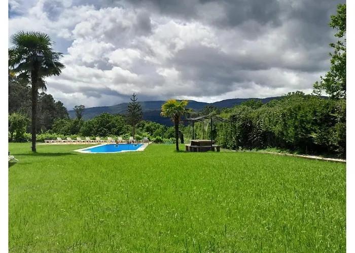 Espectacular Casa Gallega Con Piscina *